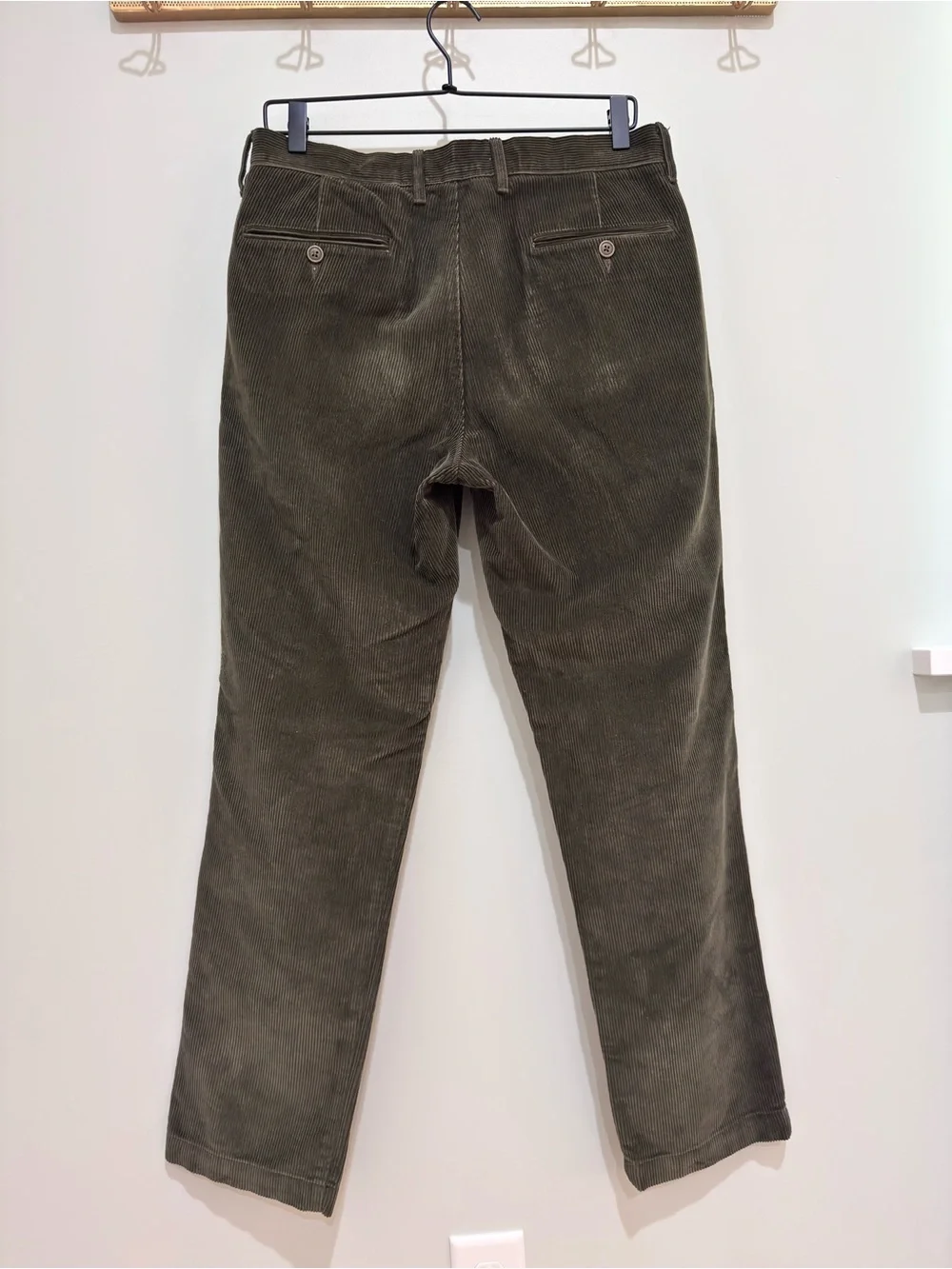 Men’s J. Crew Corduroy Pleated Pants - Olive Green